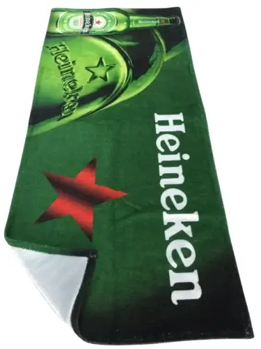 Zelená osuška Heineken s bielou sieťotlačou loga - firemný darček